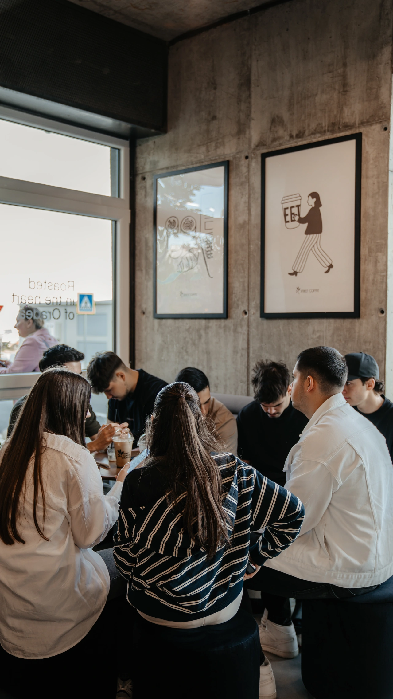 Momente împreună la Street Coffee Grandhill